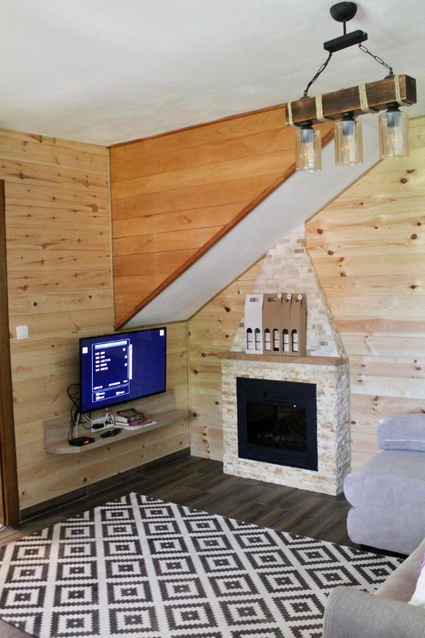 Mountain Village House ツェティニェ エクステリア 写真