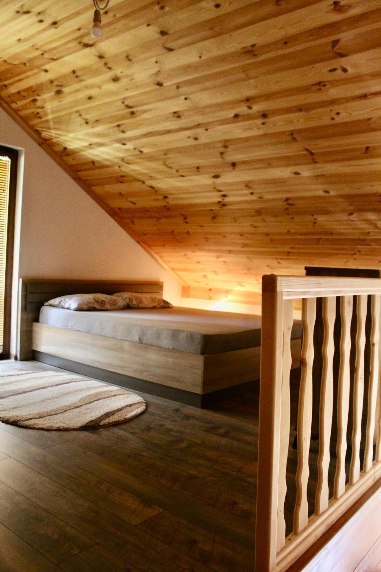 Mountain Village House ツェティニェ エクステリア 写真